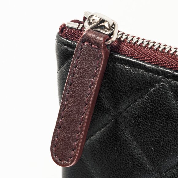 Chanel Black Lambskin Classic Zipped O Pouch - Picture 7 of 13